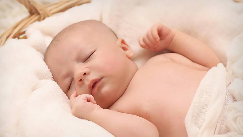 Doa untuk Bayi yang Baru Lahir, Kumandangkan Adzan-Iqomah dan Doa-doa Berikut Ini