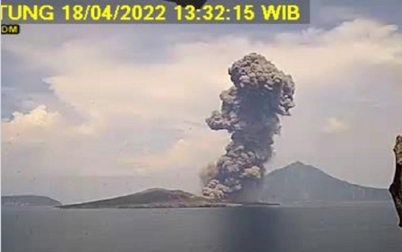 Gunung Anak Krakatau Erupsi, PVMBG: Lontaran Material Tidak Akan Sampai Banten