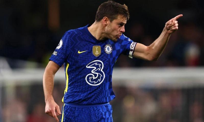 Panas! Azpilicueta Cekcok dengan Fans Chelsea usai Dihajar Arsenal