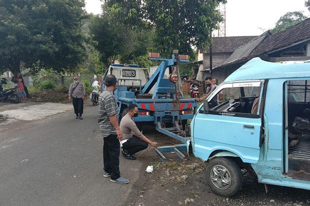 Tragis, Yunianto Tewas karena Angkot yang dikemudikannya Hantam Pohon Usai Senggol Motor