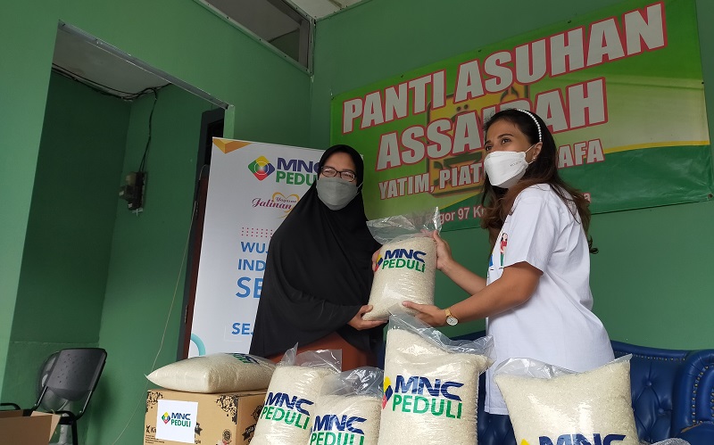 Tebar Kebaikan Ramadan, MNC Peduli Bagikan Paket Beras di Panti Asuhan Assaidah Bogor