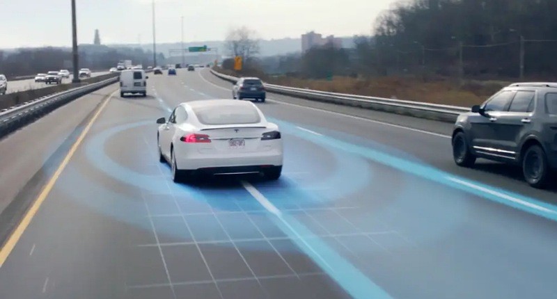 Mengenal Cara Kerja Autopilot Tesla, Fitur Canggih Tanpa Dikendalikan Manusia