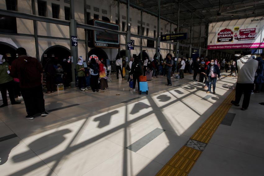 Hari Ini Penumpang KA Jarak Jauh Wajib PCR jika Belum Booster, Ini Aturan Lengkapnya