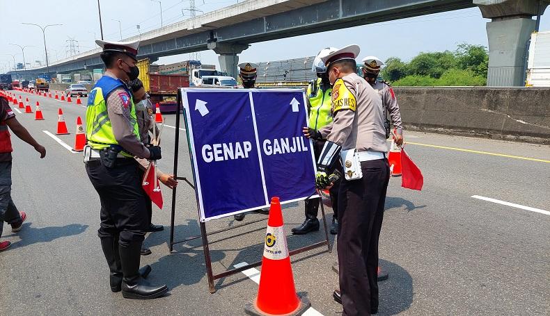 Arus Mudik, Ganjil Genap dan One Way di Tol Cikampek Mulai Berlaku Sore Ini