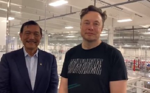 Luhut Beberkan Rencana Pertemuan Jokowi dengan Elon Musk Bulan Depan