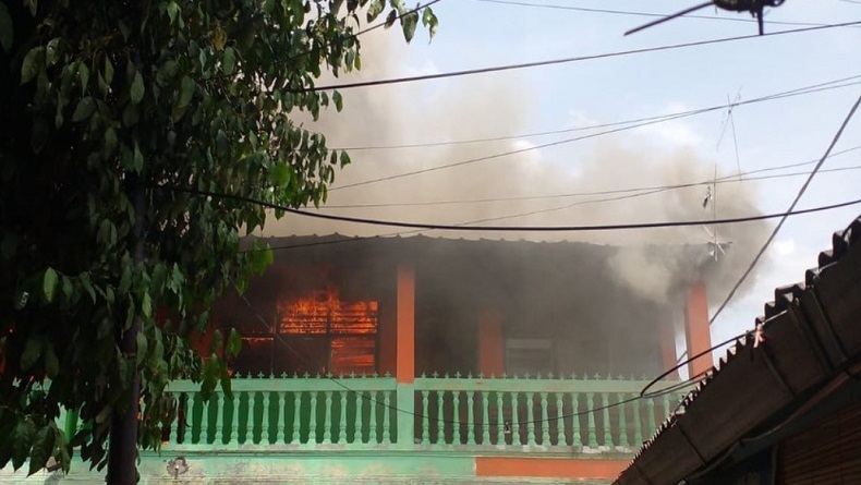 Madrasah di Kalibata Terbakar, 8 Mobil Damkar Dikerahkan