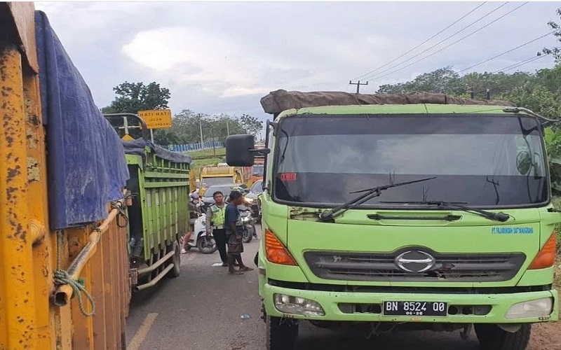  Truk Barang Dilarang Melitasi Jalintim Mulai 28 April