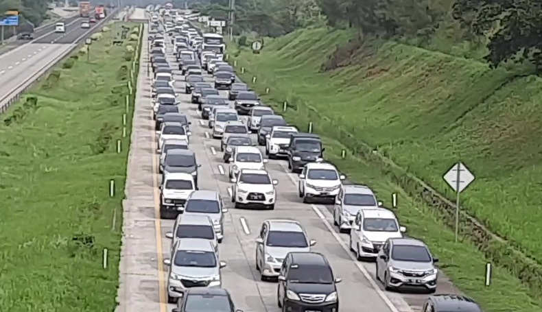 Ternyata ini Penyebab Kemacetan Parah hingga Belasan Kilometer di Tol Cipali 