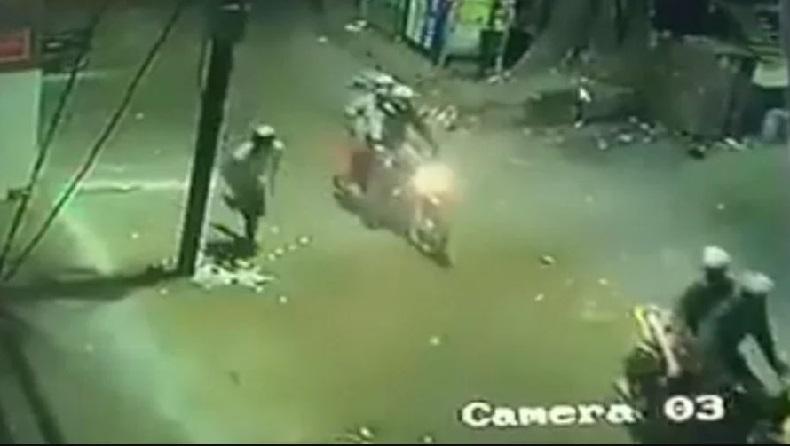 Lempari Masjid dengan Daging Babi, 7 Orang Ditangkap