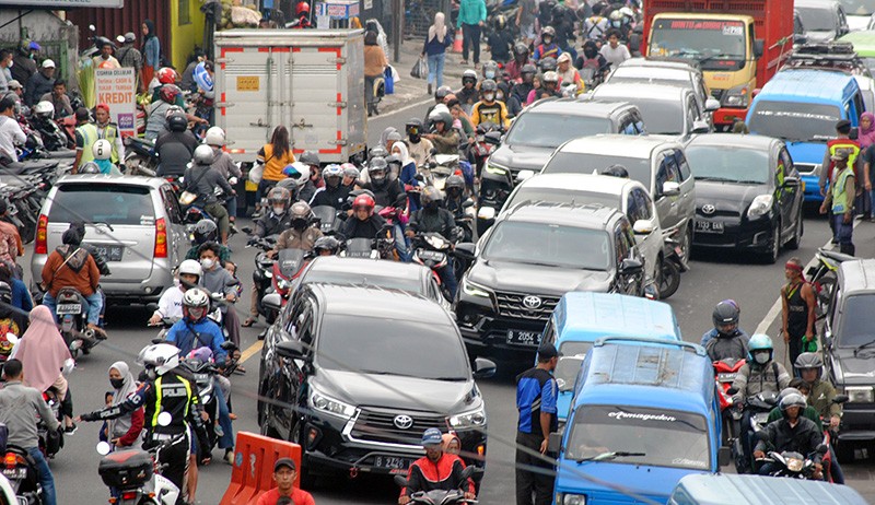 Sempat Oneway, Jalur Puncak Bogor Kini Sudah Kembali Normal Dua Arah