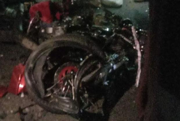 Ngebut Tanpa Lampu, Pengendara RX King Kepalanya Pecah Usai Tabrakan di JJLS