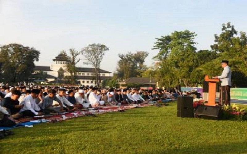 Lapangan Gasibu Kembali Digunakan untuk Sholat Idul Fitri 1443 Hijriah