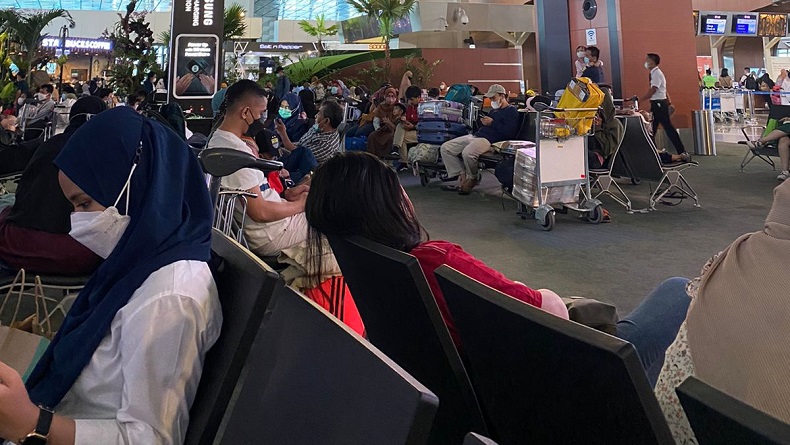 Bandara Soetta Ramai Pemudik, Banyak Penumpang Datang Lebih Awal dari Jadwal