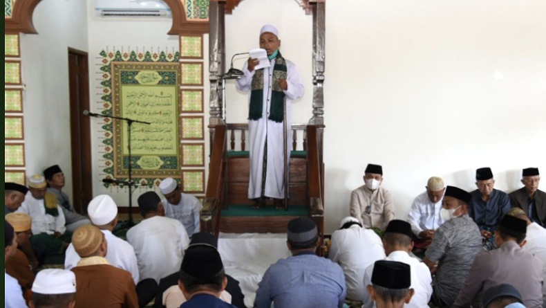 Gubernur dan Wagub Gorontalo Salat Id di 2 Tempat Berbeda