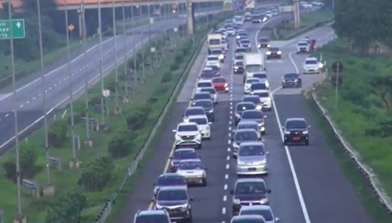 Catat, One Way di Tol Cipali-Kalikangkung Berlaku Hari Ini Pukul 14.30 WIB