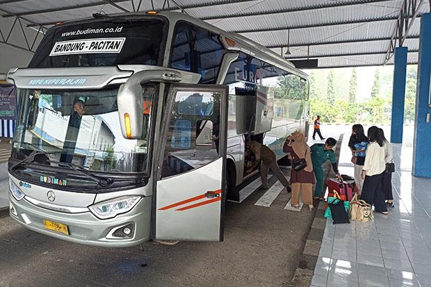 Program Mudik Gratis Kemenhub dan Pemda DKI Berangkatkan 46 Bus dari Terminal Giwangan