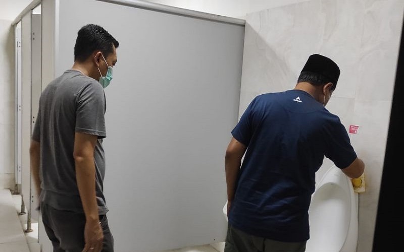 Gubernur Kalsel Buat Kaget Petugas RSUD Ulin Banjarmasin, Sidak hingga Periksa Toilet