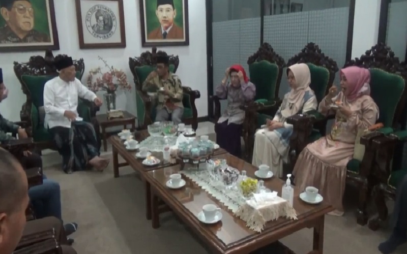 Usai Prabowo, Giliran Mahfud MD Berkunjung ke Ponpes Tebuireng Jombang, Bahas Apa?