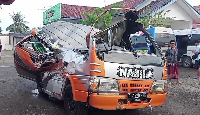 Korban Tewas Travel Maut di Pantura Subang Jadi 4 Orang, Semuanya Warga Tegal