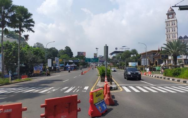 Polisi Berlakukan One Way di Jalur Puncak Bogor Arah Jakarta Siang Ini