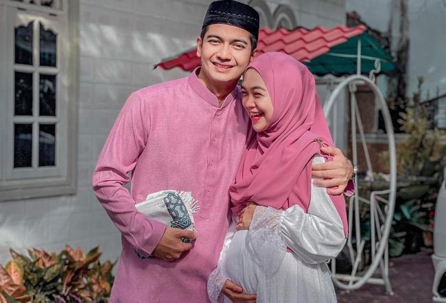 Ria Ricis Kesakitan karena Kontraksi: Perut Aku Keras Banget