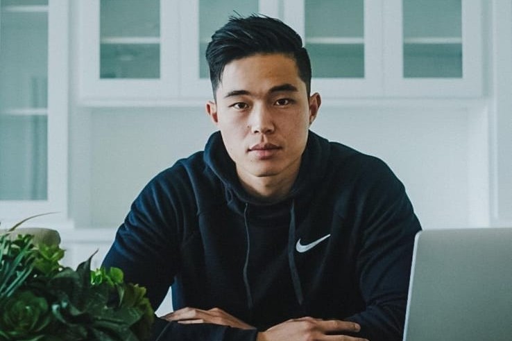 Ditolak 15 Sekolah Kedokteran, Pria Ini Jadi Content Creator Hasilkan Rp3,6 Miliar Sebulan