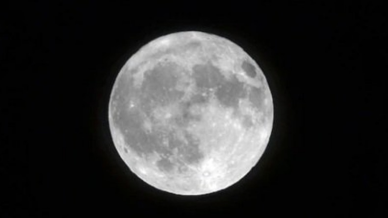 Masyarakat Indonesia Tak Bisa Lihat Gerhana Bulan Total Malam Ini, Kenapa?