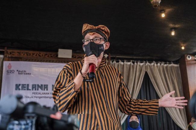 Momen Liburan Sekolah, Sandiaga Uno Ingatkan Wisatawan Patuhi Prokes