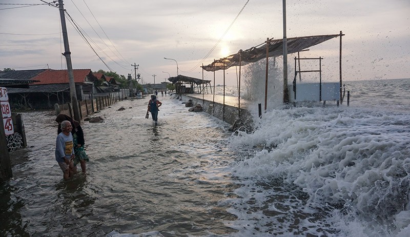 Gerhana Bulan Total, Waspada Pasang Maksimum di Perairan Selatan Jateng 