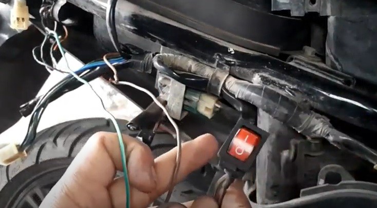 Cara Membuat Kunci Rahasia Sepeda Motor