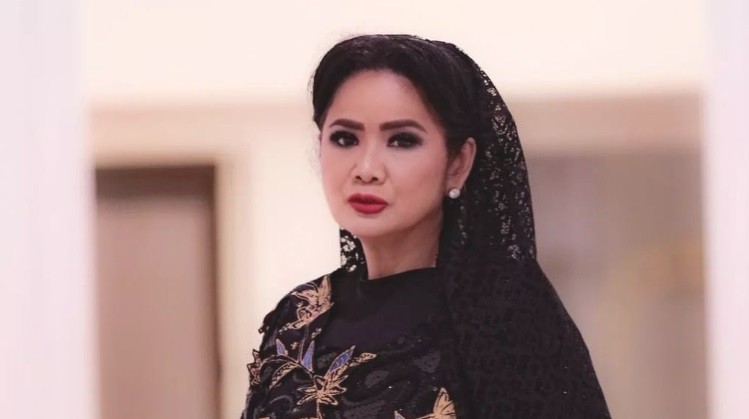 Meninggal Dunia, Ibunda Vina Panduwinata Akan Dimakamkan di Bogor Siang Ini