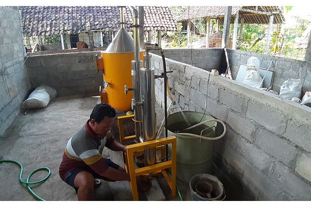 Mampu Ubah Plastik Jadi Bahan Bakar, Warga Dusun Siten dan Kanutan Kini Bebas Sampah