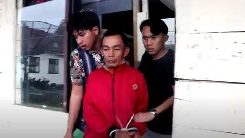 Tergiur Kemolekan Tubuh, Ayah Bejat Cabuli Anak Angkat Puluhan Kali hingga Hamil