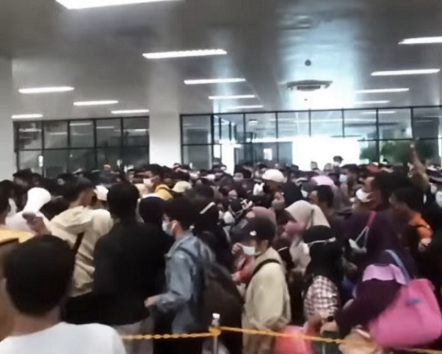 Penumpang KRL Membeludak di Stasiun Manggarai, Ini yang Disiapkan KCI