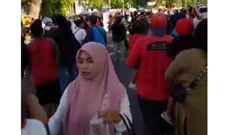 Heboh Pengunjung CFD Solo Panik gegara Kabar Menara Masjid Agung Roboh, Ternyata...