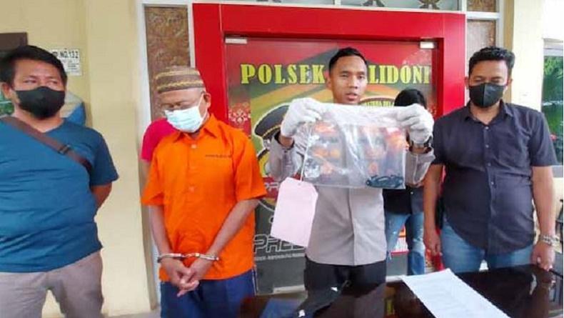 Aksi Brutal Pria Tua Pensiunan PNS, Hujani Mantan Istri dan Anak Tiri dengan Tikaman