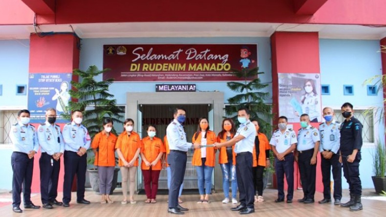 Akan Dipulangkan ke Negara Asal, 7 Korban Perdagangan Orang Dibawa ke RDI Manado 