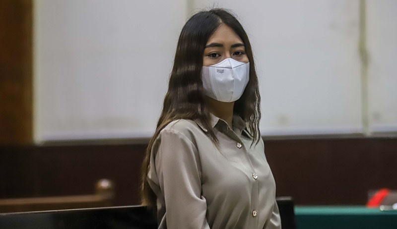 Profil dan Biodata Ayu Thalia, Artis yang Diduga Dianiaya Putra Ahok Nicholas Sean 