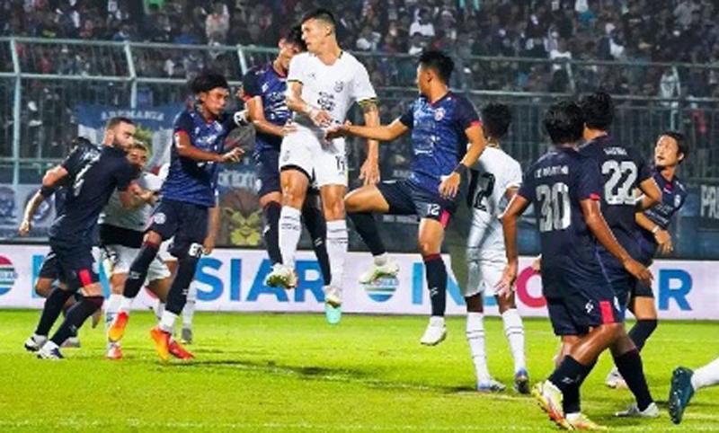 Hasil Uji Coba: Arema Bantai RANS Nusantara FC, Cristian Gonzales Dkk Mati Kutu