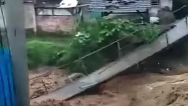Dampak Banjir Bandang Terjang Ciwidey Bandung, Belasan Rumah dan Fasilitas Umum Rusak