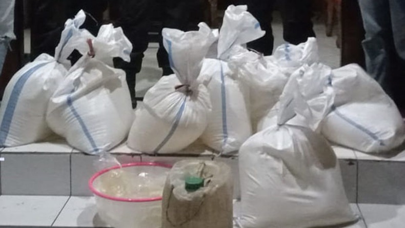 Polsek Tikala Razia Miras, 7 Karung Cap Tikus Ditemukan dalam Warung