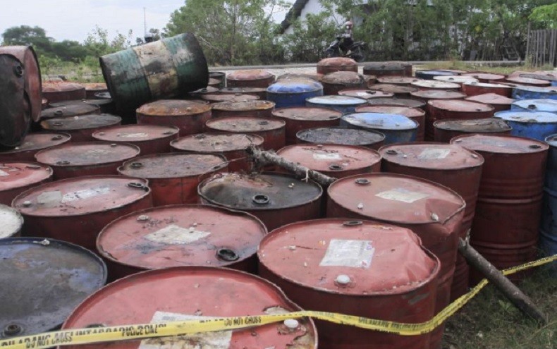 130 Drum Limbah Dibiarkan di Permukiman Warga Kupang, Pemilik Tak Tanggung Jawab  