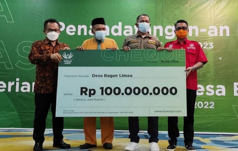 Mampu Cegah Karhutla, Desa di Riau Ini Dapat Hadiah Rp100 Juta