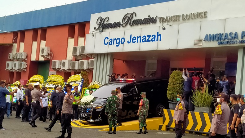Prosesi Serah Terima Selesai, Jenazah Eril Dibawa ke Bandung
