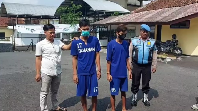 2 Pemuda Indihiang Tasikmalaya Nekat Curi Pagar yang Masih Terpasang di Rumah Warga
