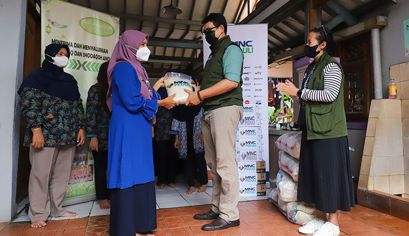 Terima Bantuan MNC Peduli, Pengurus Panti Asuhan Nurul Hasanah: Untuk Kebutuhan Anak-Anak