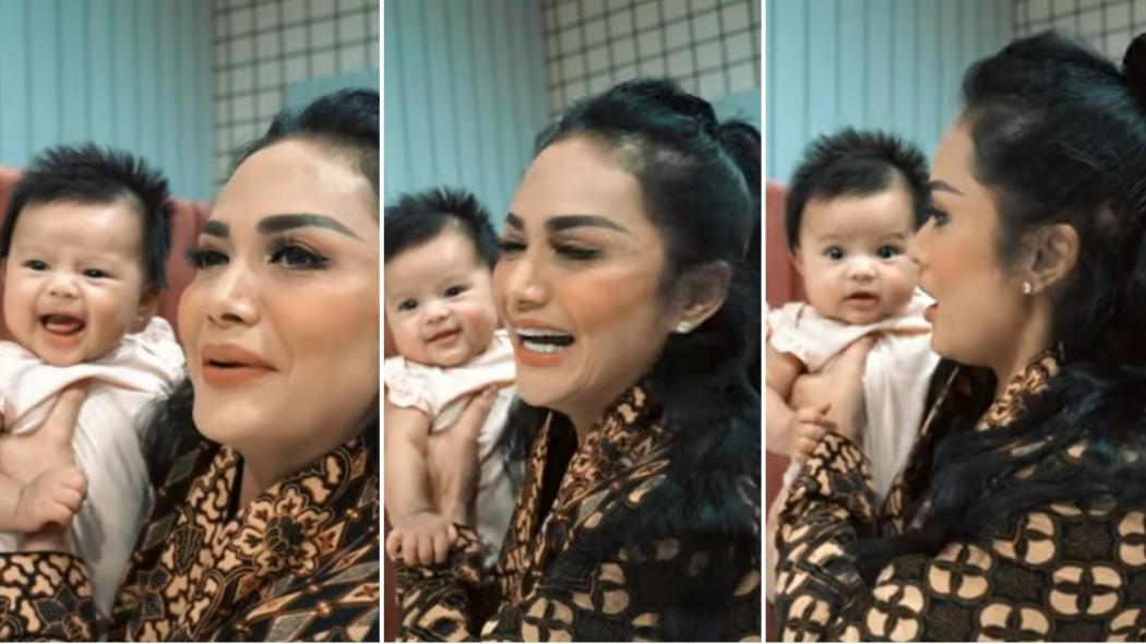 Jadi Baby Sitter Ameena, Ternyata Ini yang Dilakukan Nenek Cantik Krisdayanti 