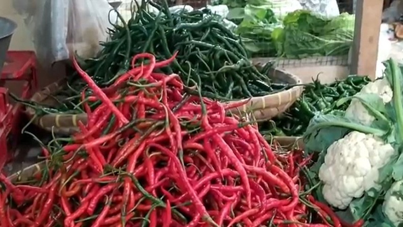 Stok Menipis, Harga Cabai di Banjarnegara Makin Pedas 
