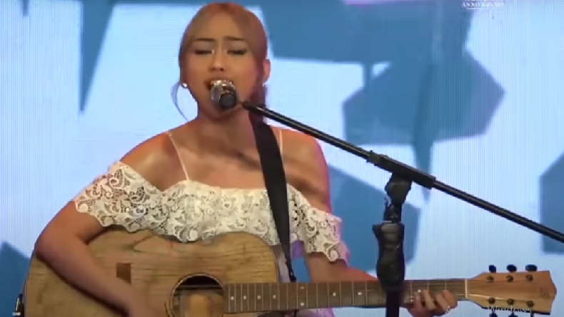 Chord Gitar dan Lirik Lagu Pesawat Kertas 365 Hari - Sisca JKT48, Viral di TikTok