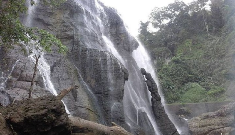 Mitos Putri Cantik Menjanda 98 Kali Jadi Daya Tarik Curug Caweni di Sukabumi